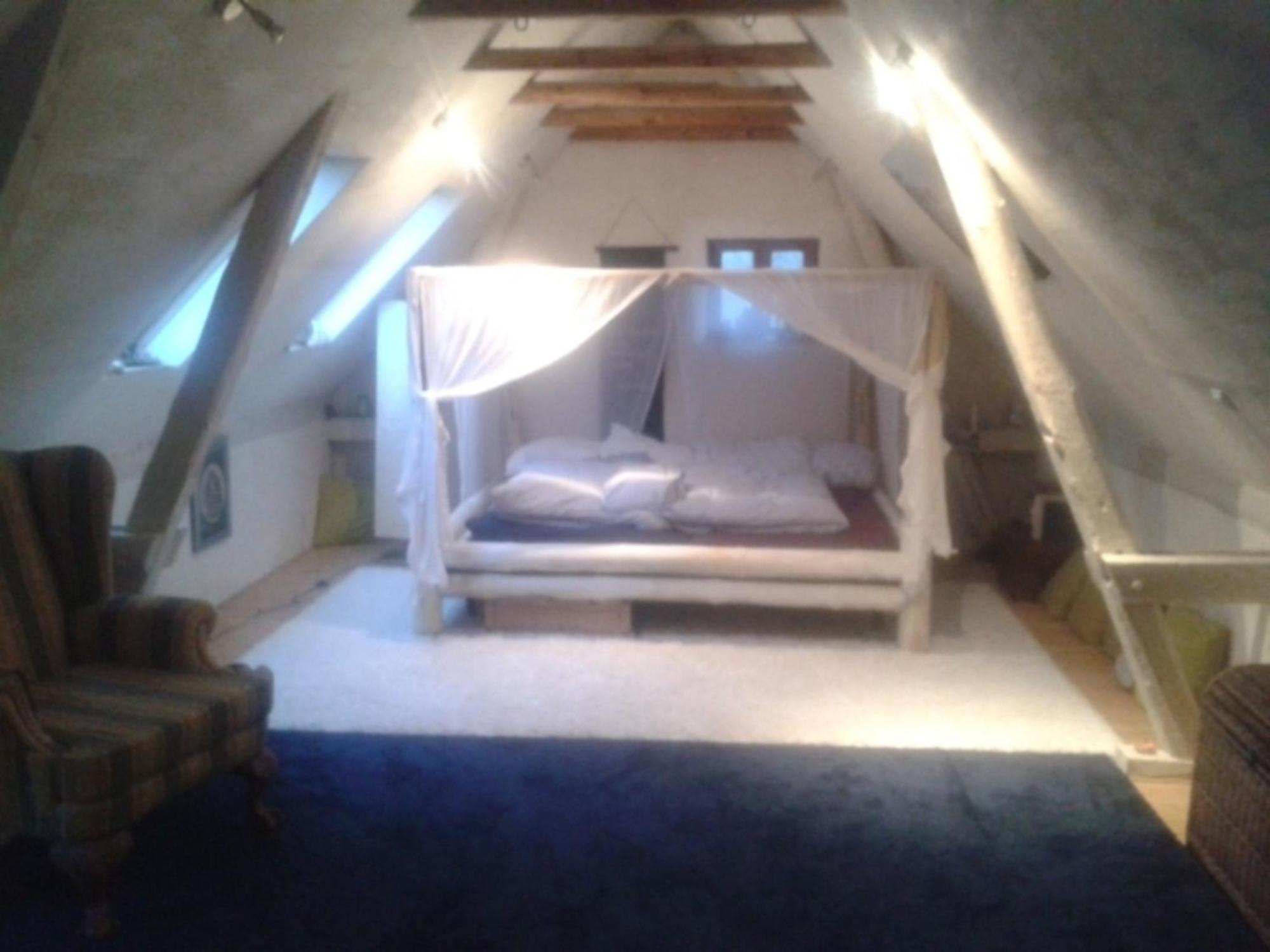 Grosse Hobbithoehle Mit Gemeinschaftsgarten Neustadt am Rubenberge Luaran gambar