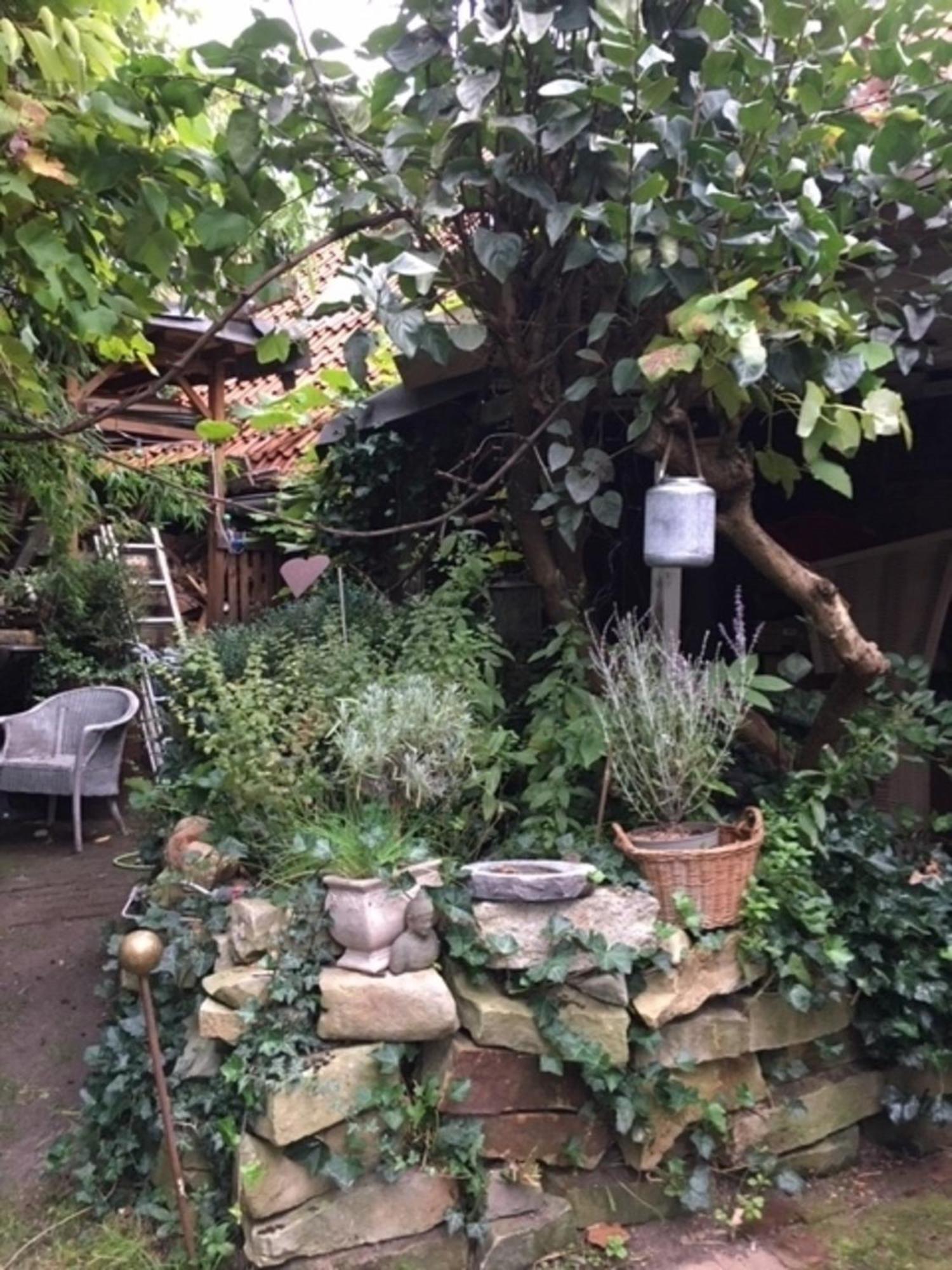 Grosse Hobbithoehle Mit Gemeinschaftsgarten Neustadt am Rubenberge Luaran gambar